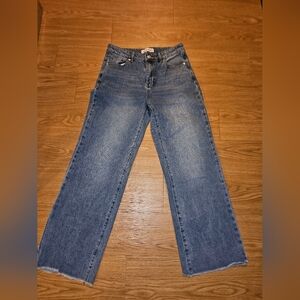 Ashley Mason Wide Leg Jeans With Heart Back Pockets. Size 7/28